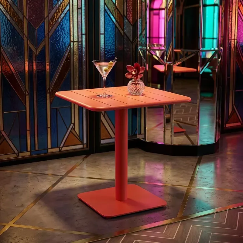 High Square Aluminum Alloy Outdoor Bar Table Fade Resistant Wear Resistant Dining Furniture for Bistros and Cafes Customized