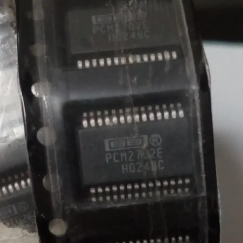 

5 шт. PCM2702E PCM2702 SSOP28 100% хорошая микросхема IC
