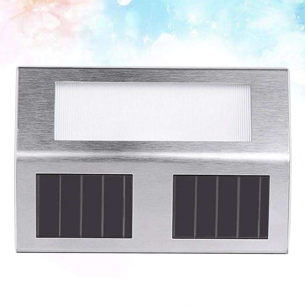 Lampione stradale solare Durevole a lungo uso in acciaio inossidabile 1200mAh Passerelle Cortili Percorsi Illuminazione ad energia solare per esterni