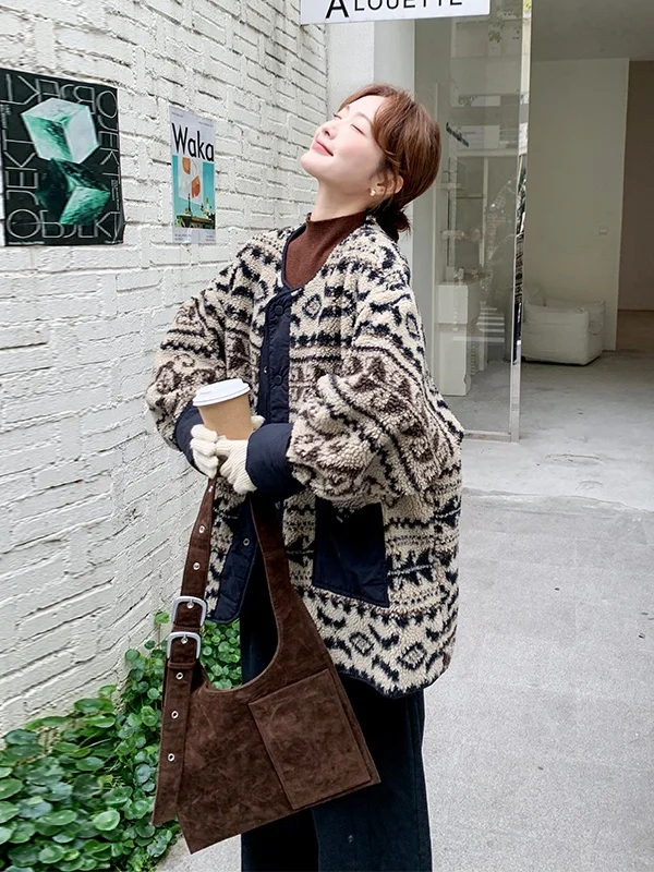 

Ladies ort Lamb Fur Cotton Jaet Double Sided Wear Lazy Sle Korean Version Thiened Long Sve V-Ne Winter Coat