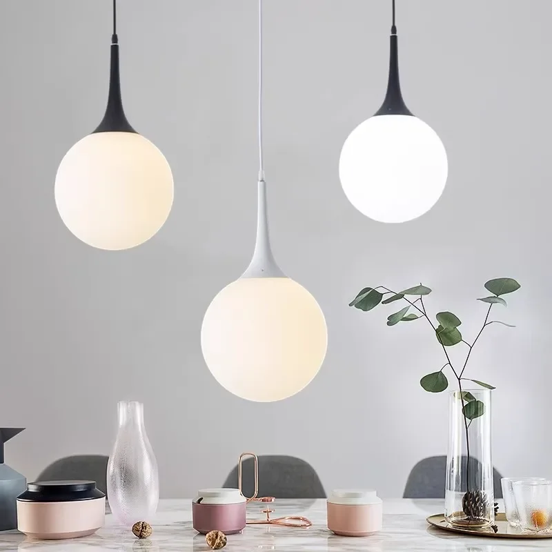 Nordic White Glass Ball Pendant Lights, LED Loft Hanging Pendant Lamp, Iluminação da sala de estar, Home Black Horn Fixtures