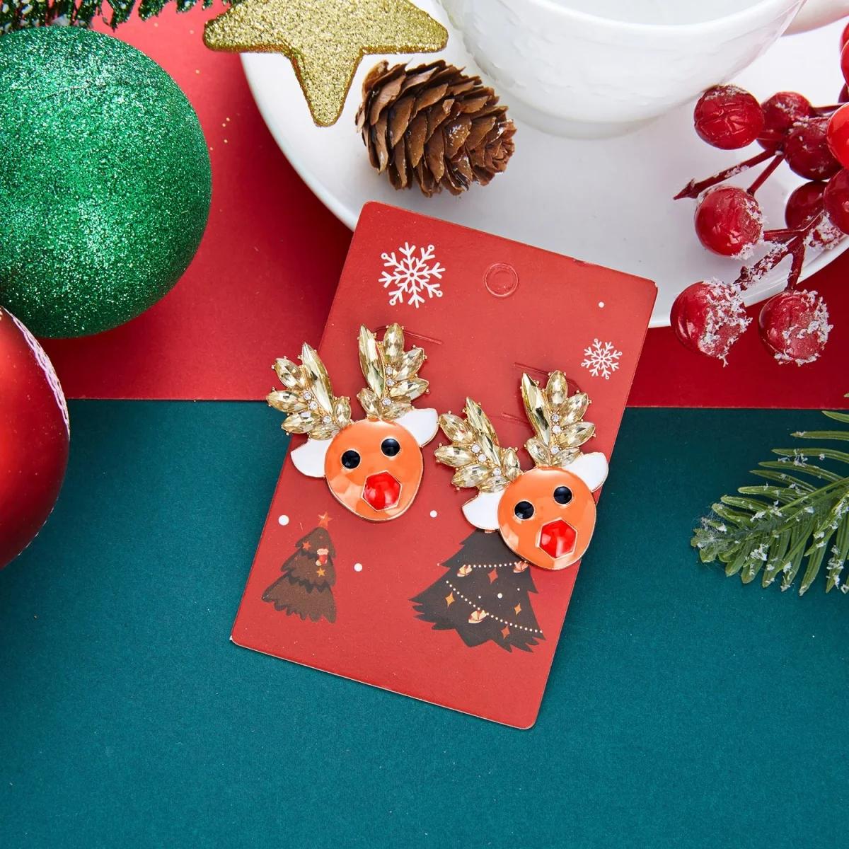 Weihnachtliche Zierliche Ohrringe mit Rotem Schal und Hirschmotiv für Damen, Bunte Strass-Rentier-Elch-Tier-Ohrringe, Neujahrs-Schmuck – Detail 28