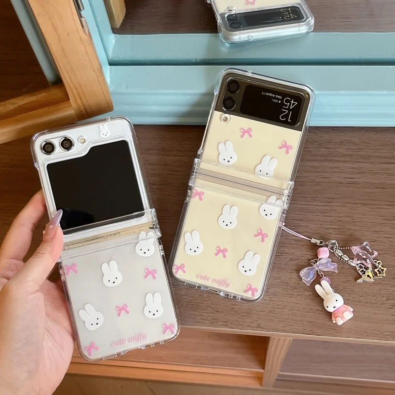Luksusowe, urocze, przezroczyste etui na telefon z pełnym ekranem, z kokardką Miffy, składane, do Samsung Z Flip 7 6 5 4 3 ZFlip 8, styl Y2k, lalka Miffy ze smyczą. — zdjęcie produktu 2