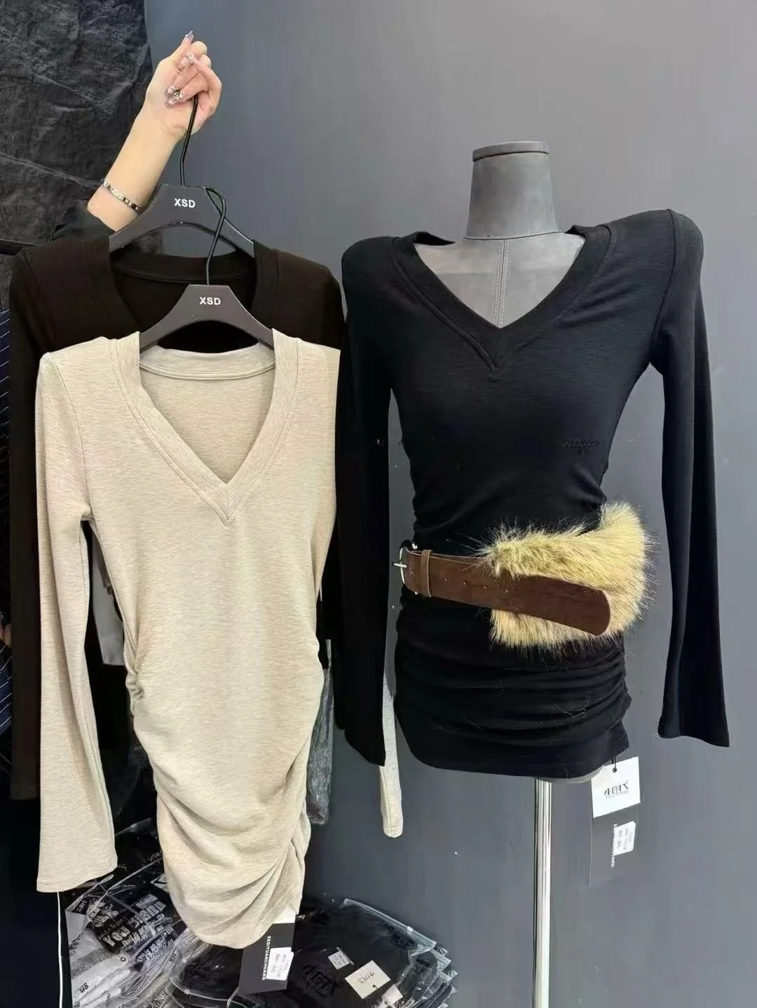 Slim Fit Long Sve V-Ne rembourré oulder T-irt femmes bruyé T-shirt Dr haut coréen Sle trajet coton mélange