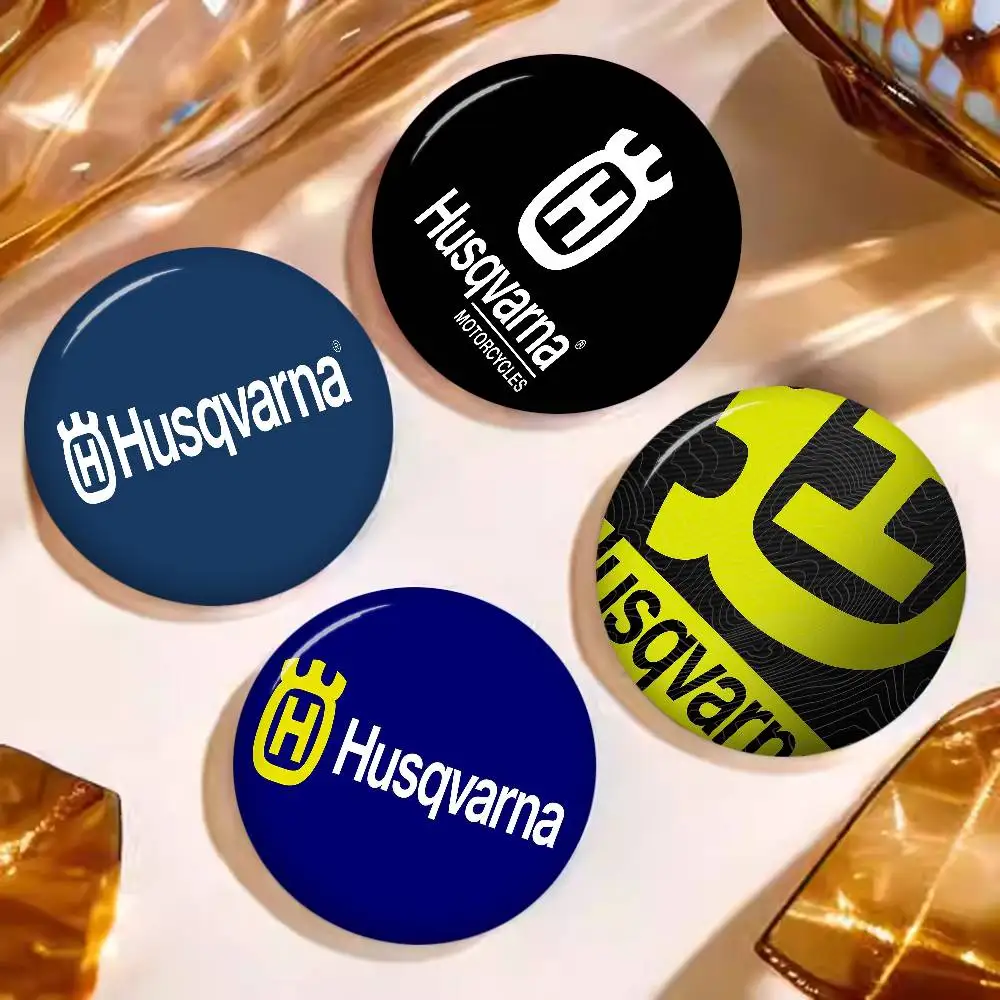 H-Husqvarnas Logo Creative Pins Funny Round Snap-in Brooch Badge Backpack Hat Accessories Jewelry Gifts for Friend - view 4
