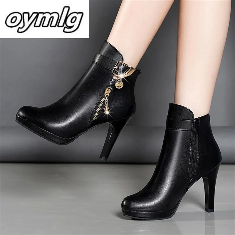 2024 Herbst und Winter neue bequeme Slim Heels Short Boots mit seitlichem Reiß verschluss Fashion Boots