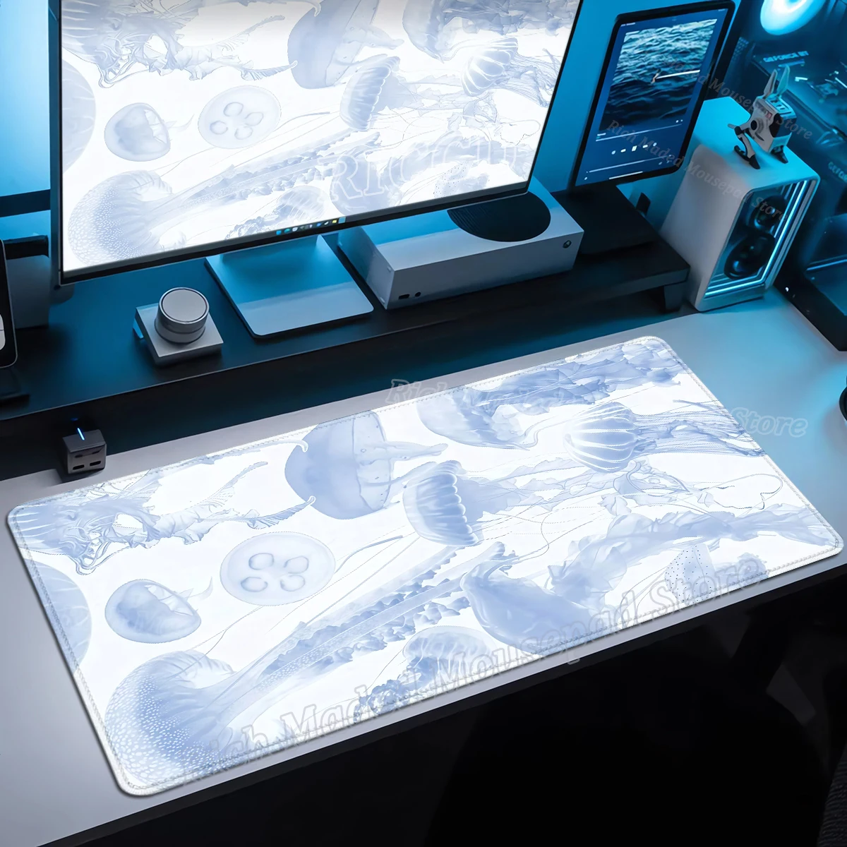 Large Mouse Pad Light Blue Jellyfish Mousepad Computer Keyboard Pad Non-Slip Rubber Base Stitched Edge Home Decrot Desk Mat Rug