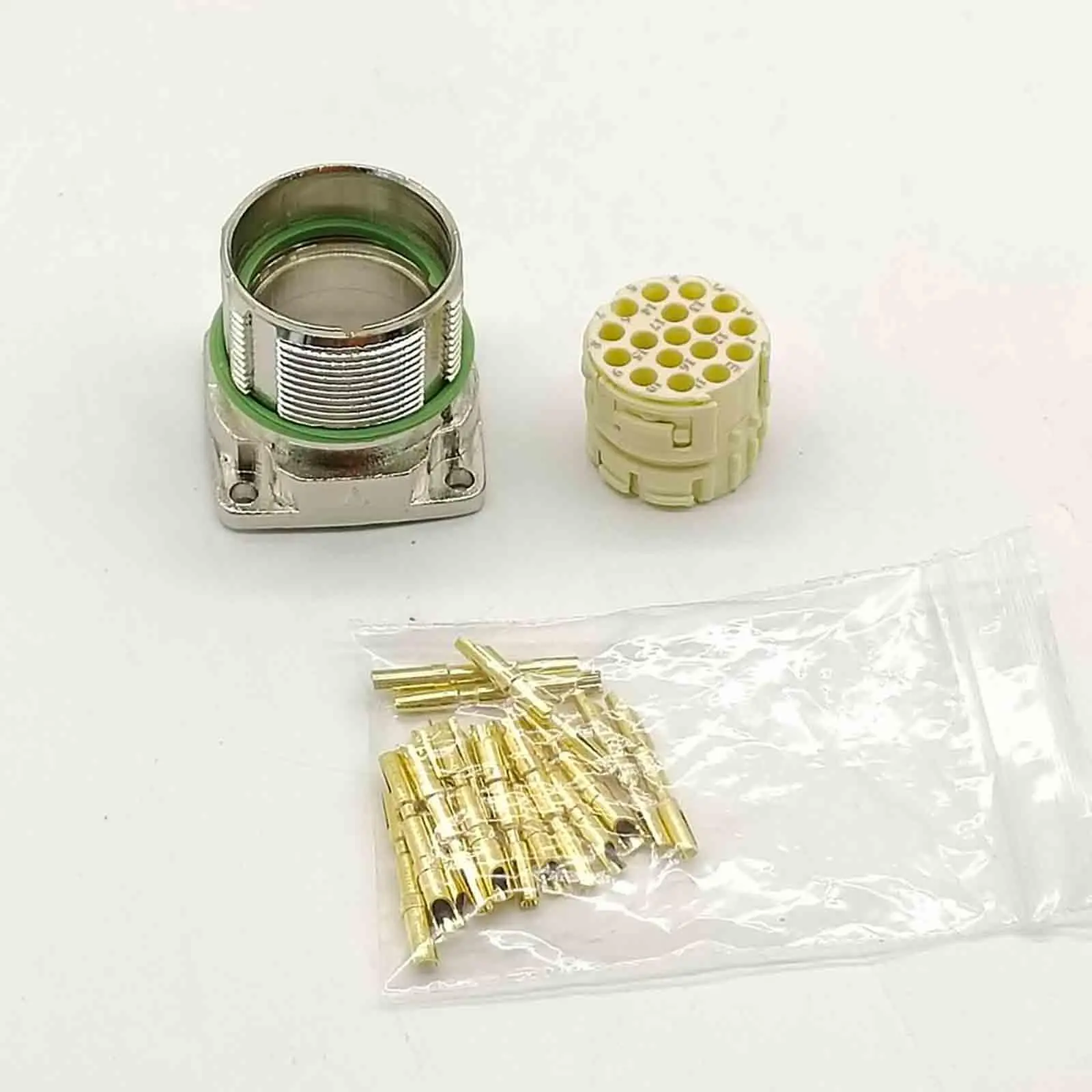 M23 17Pin Female Socket 4 Holes Square Flange with Straight Connector Shield