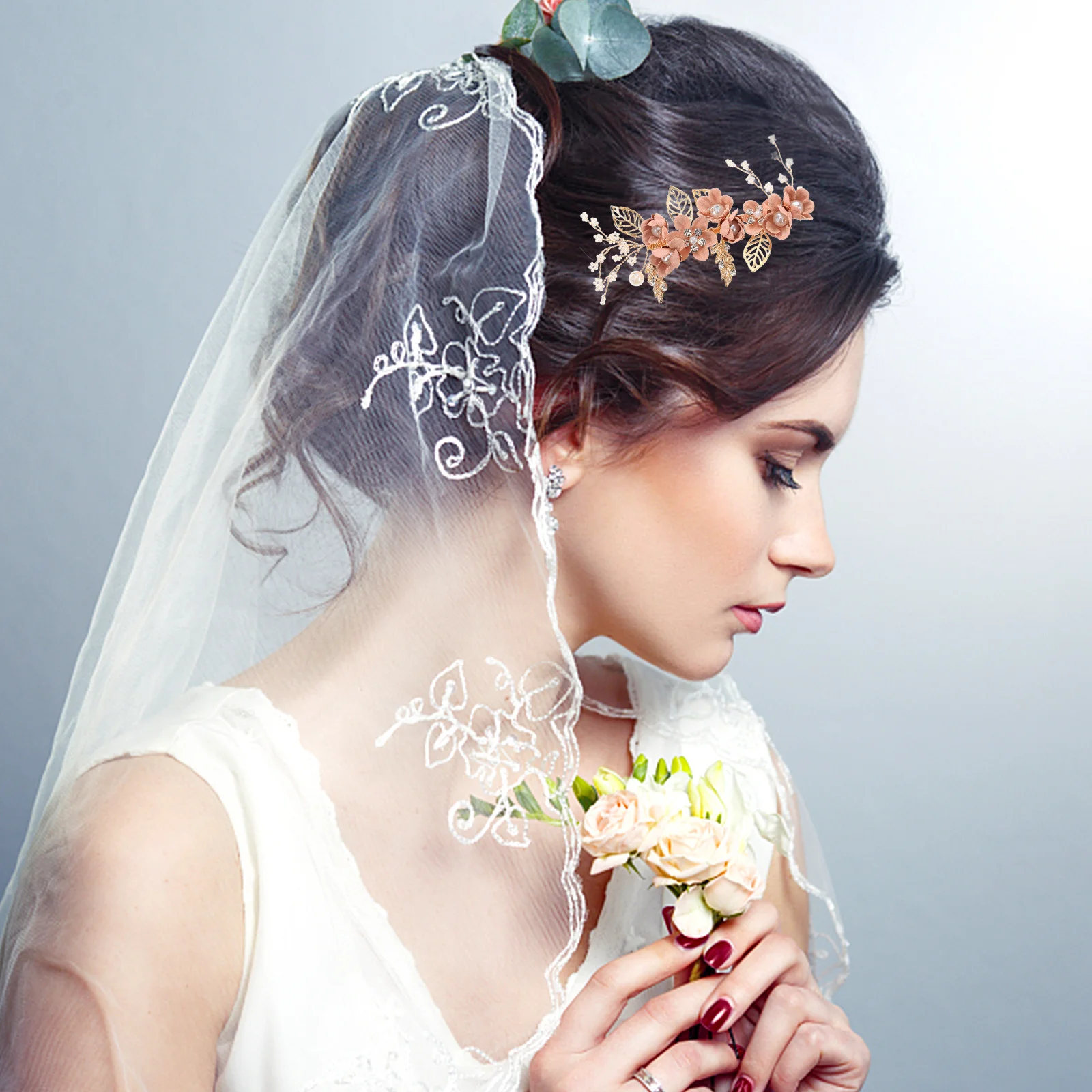 

Bride Floral Hair Comb Rhinestone Flower Clip Wedding Hairpin Elegant Durable Hair Decoration for Women Bridal Headpiece