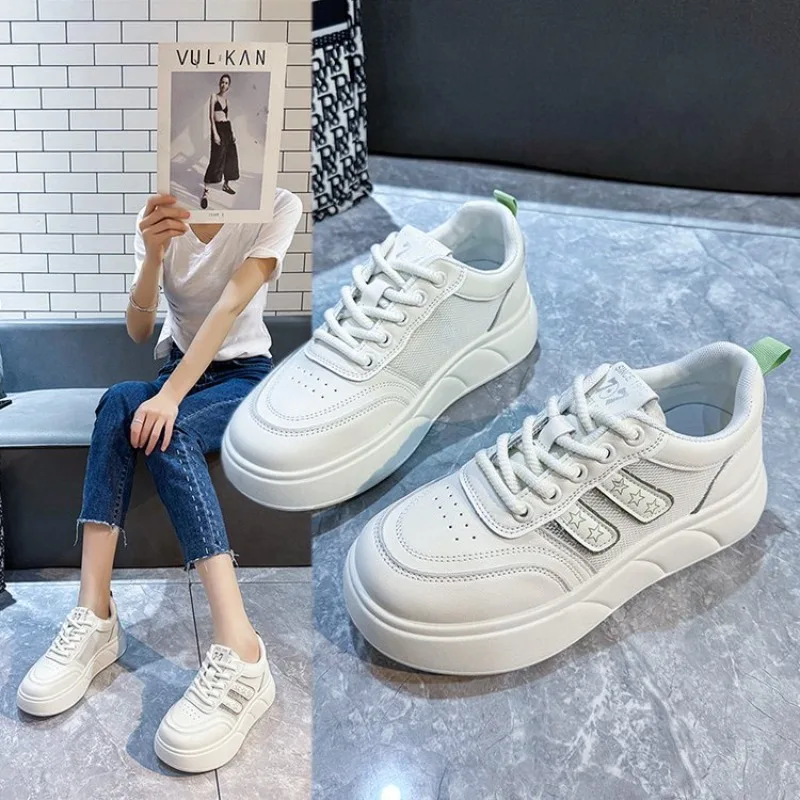 

Thick soled small white shoes for women in spring 2024, new versatile board shoes for students, casual sports shoes 925-1