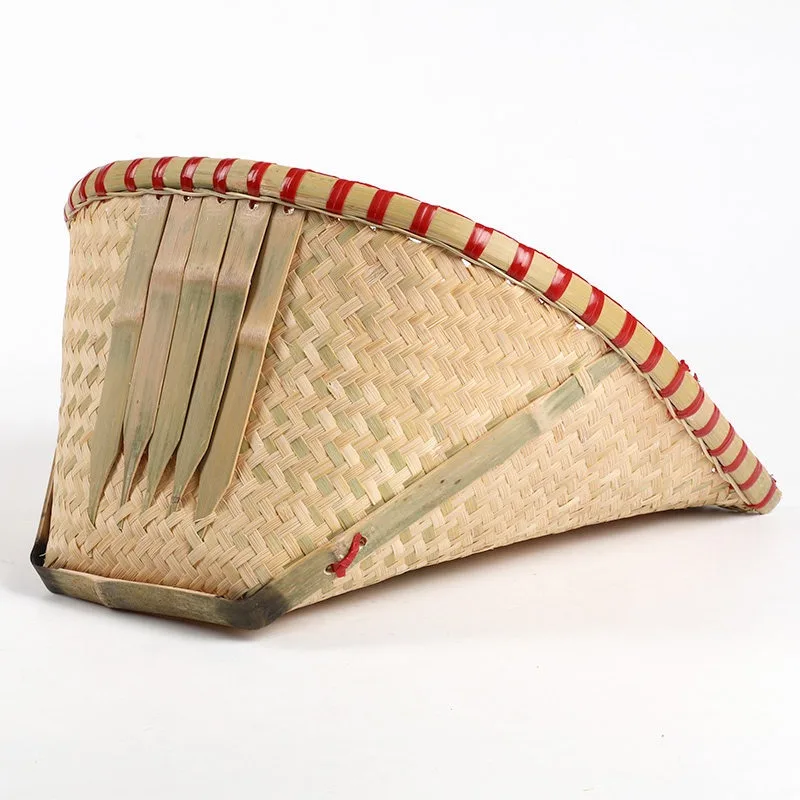 Handmade natural bamboo weaving products, bamboo dustpan, household large dustpan, bamboo shau dustpan