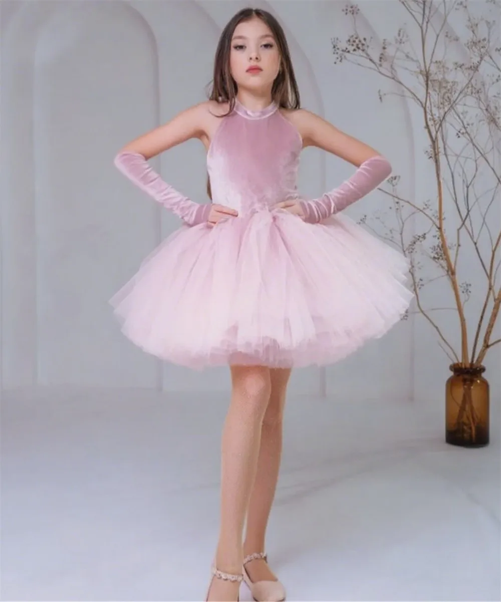 

Cute Customized Flower Girl Wedding Dress Pink Velvet Sleeveless With Bow Puffy Kids Birthday Party First Communion Dress