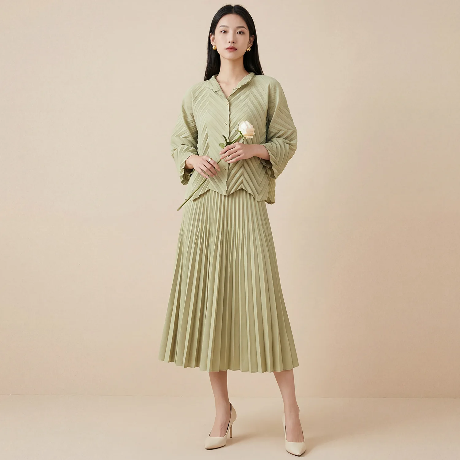 

Miyake Fold 2026 New Spring/Summer Set Women's Spring Handmade Fold T-shirt Top Hanging Versatile Half Skirt Two Piece Set Pleat