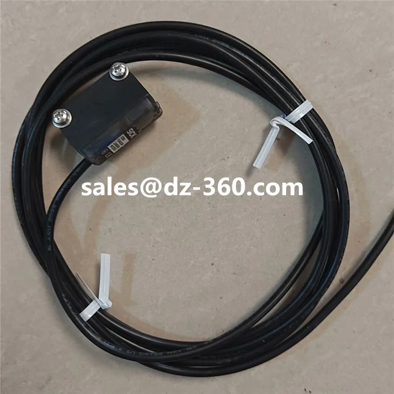 

1pcs/Lot SICK GTB6-P1441S46 1069066 10-30VDC photoelectric sensor proximity switch 100% brand new in stock