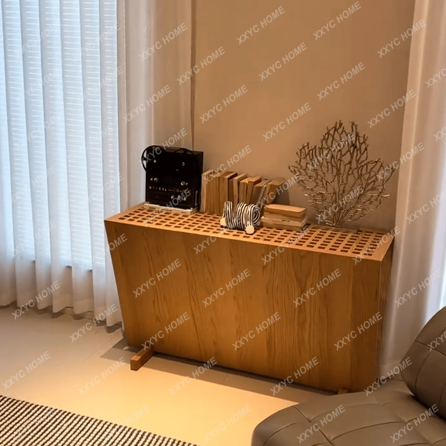 Special-shaped triangular door cabinet minimalist high-end new Chinese solid wood rack