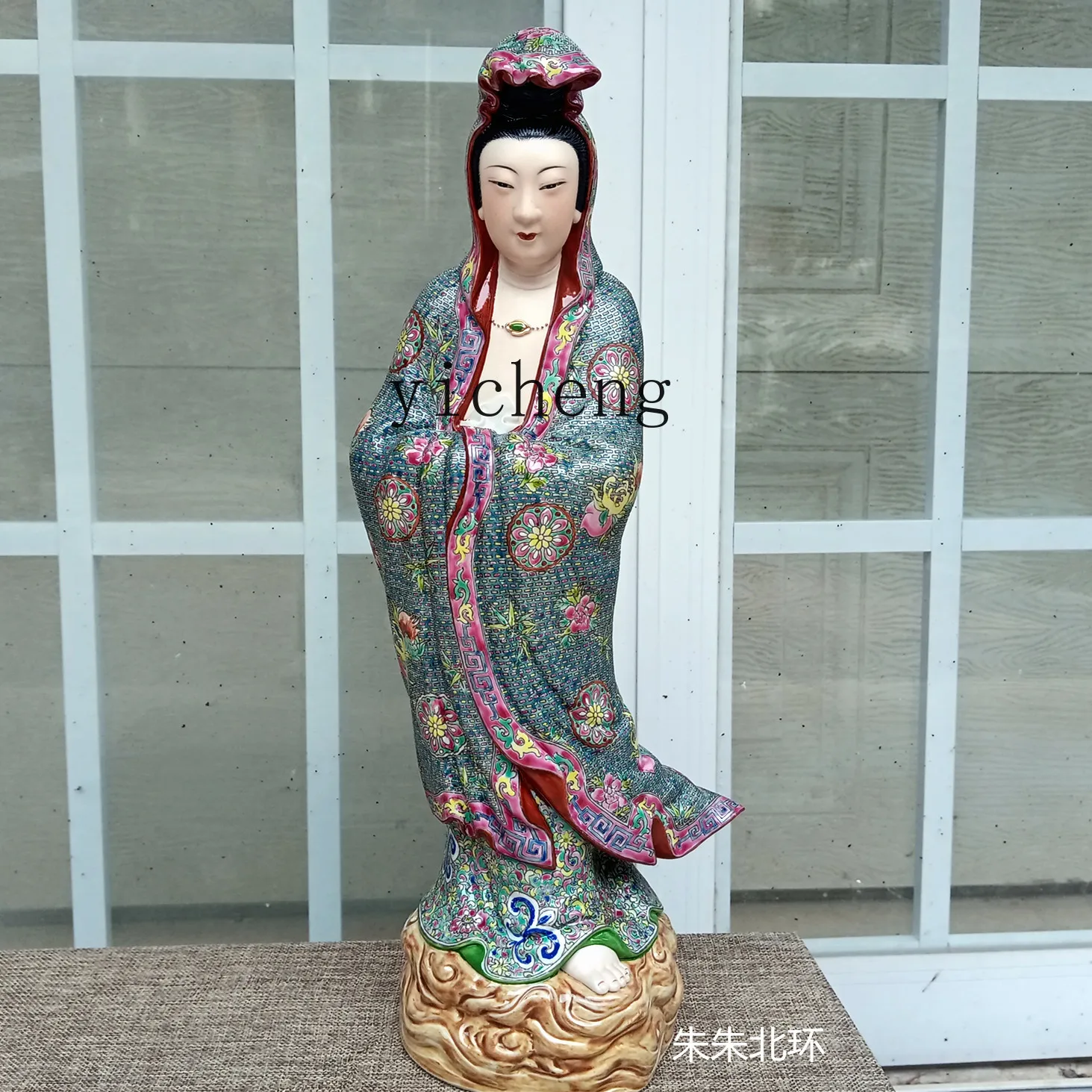 Ceramic Nanhai Guanyin Buddha Statue for Living Room Home Worship Buddha Ornament