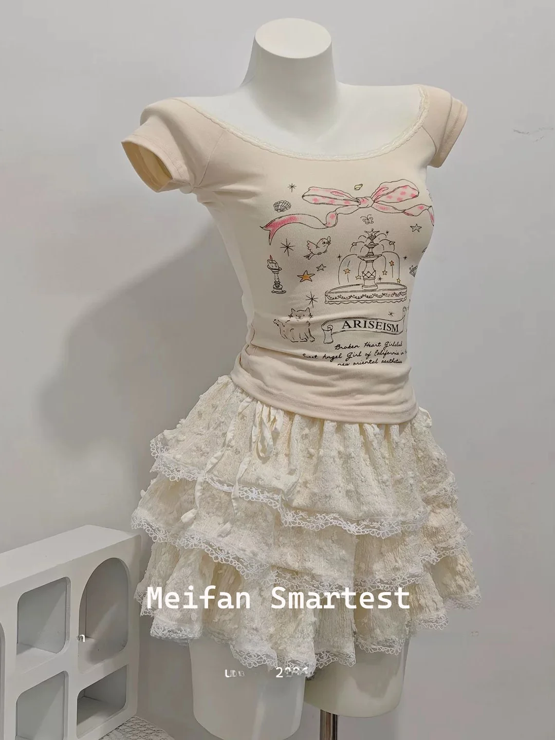 Summer High Waist Lace Trimmed Half Skirt Women's Design Sense Fluffy Cake Short Skirt Milk Apricot Color Pastel Party Skirt