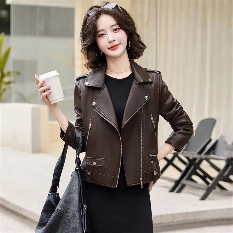 عالية الجودة بولي معطف معطف معطف جلد المرأة ربيع الخريف جديد قصير أبلى موضة السيدات معطف دراجة نارية دعوى سترة جلدية الأغنام