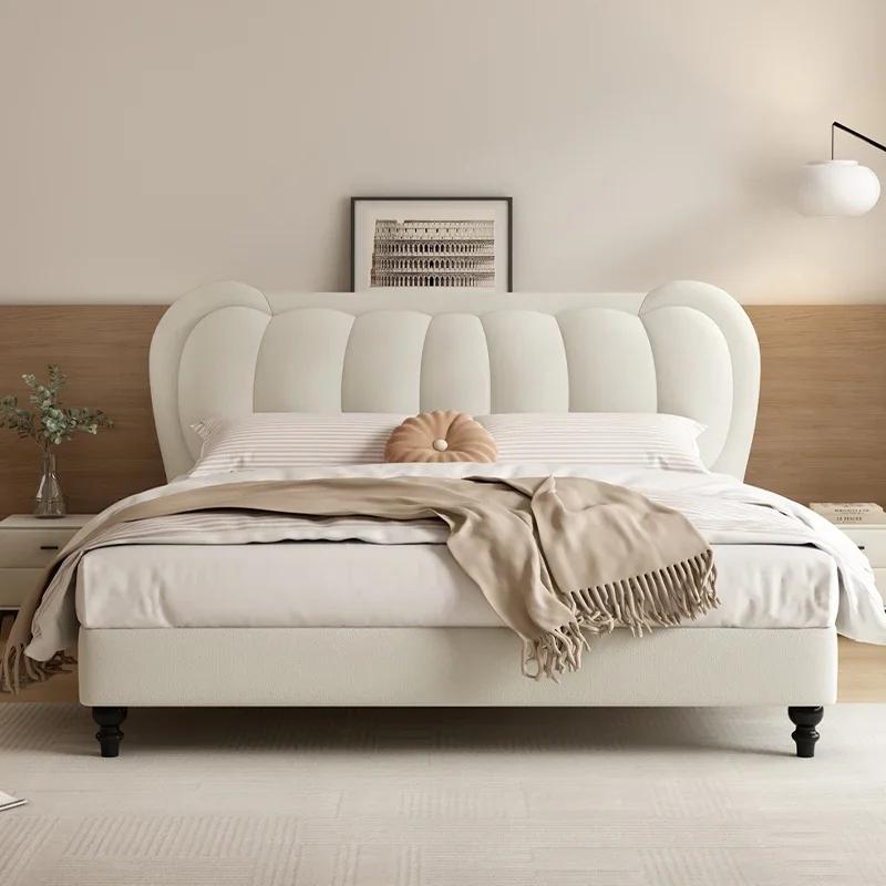 

Бархатная ретро-кровать из французской ткани, для хозяйской, двухспальной, с приятным на ощупь эффектом молочного оттенка