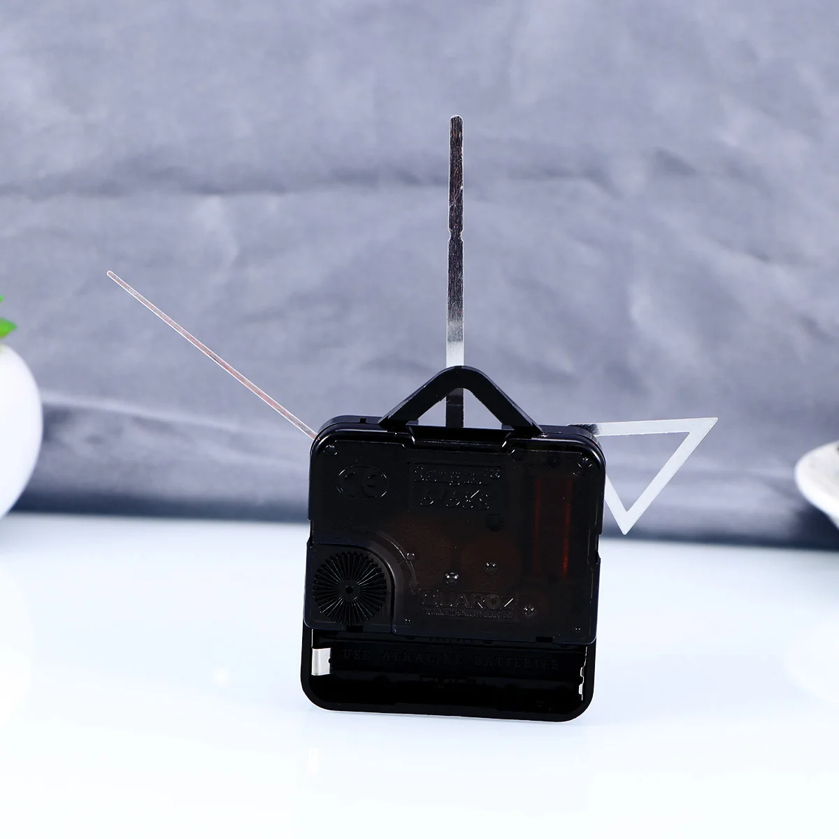 

Quartz Clock Movement Kits Mute Wall Desk DIY Cross Stitch High Quality Easy Install Precise Time Accessories Clock Movement