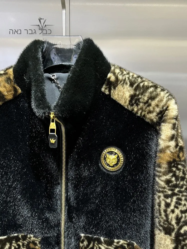 Men's Thickened Winter Jacket Luxury Fur Coat Leopard Print Personalized Emblem Youth Fashion Standard Fit Outerwear Top