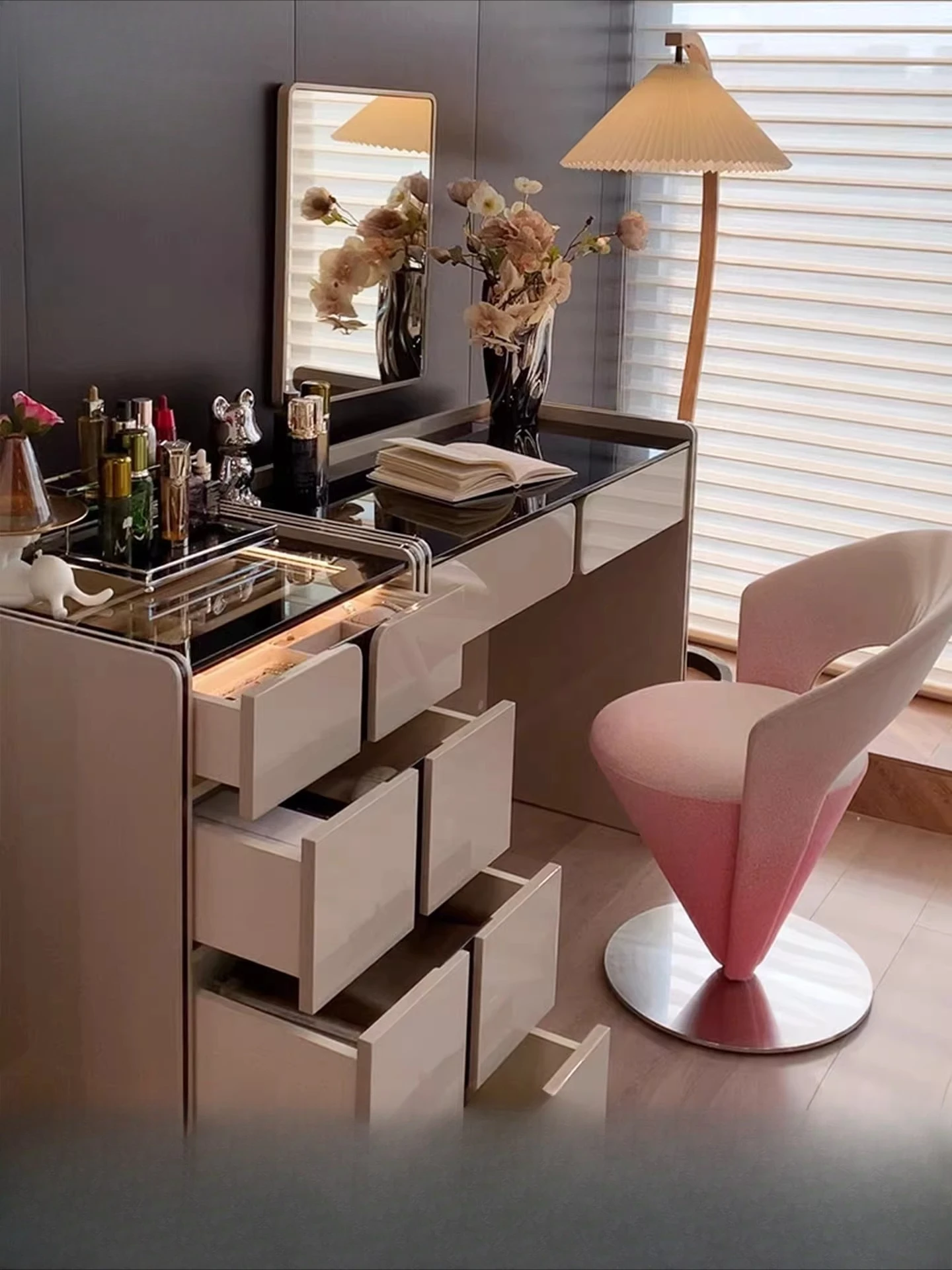 Bedroom makeup table dresser chest integrated