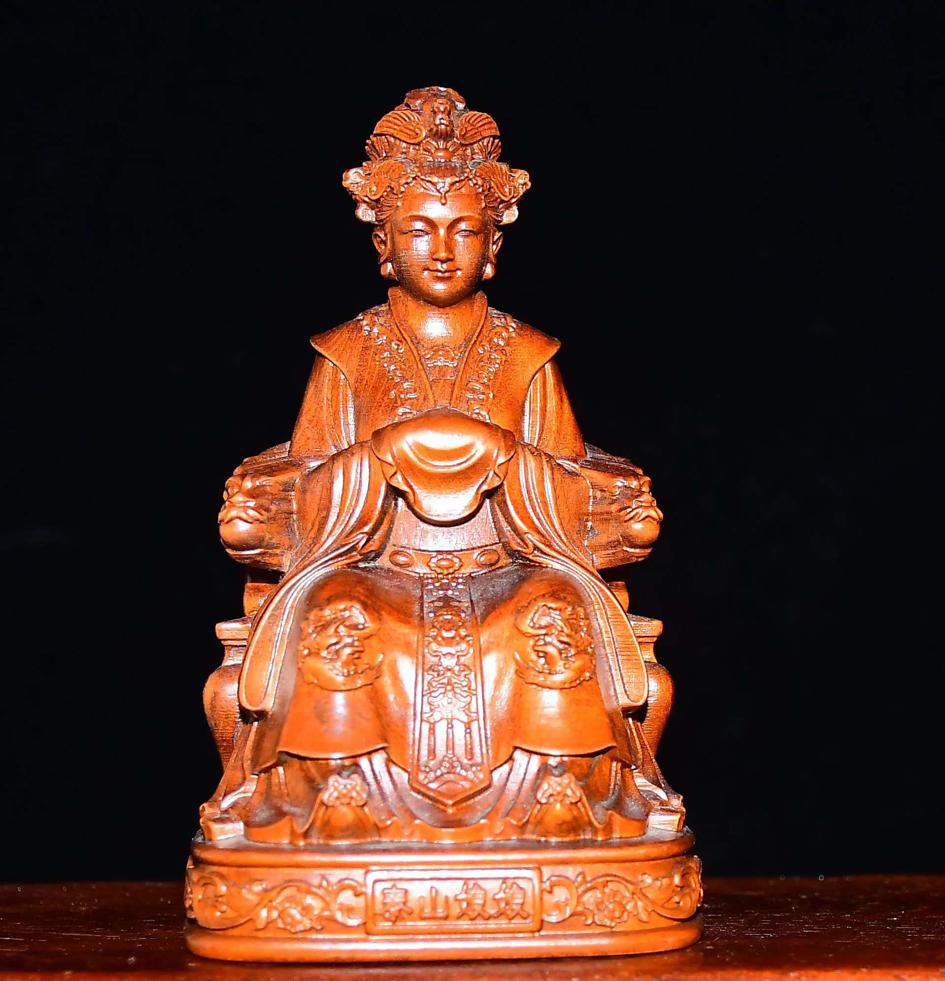 Old Boxwood Mount Taishan Empress Bixia Yuanjun immortal Observe the good and evil in the world Wenfang Amass wealth Ornaments