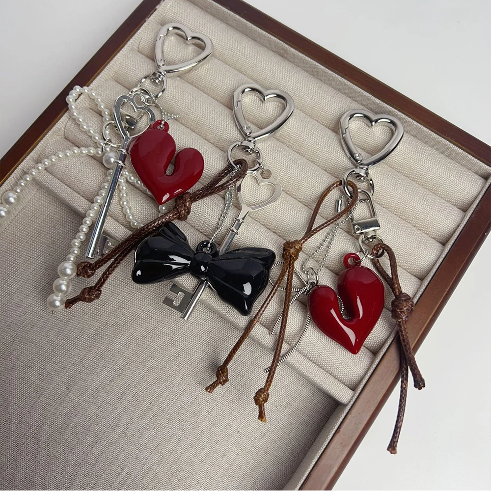 White Bowknot Heart Keychain Women Sweet Charm Pearl Bow Backpack Key Ring Y2K Aesthetic Key Holder Girl Bag Pendant Accessories