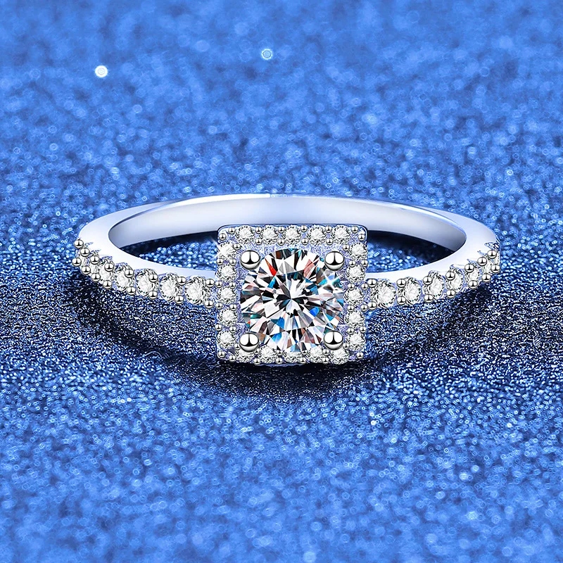 Brilliant Little Square Sugar Ring 0.5ct Women Moissanite PT950 Platinum Sparkling Fire, Delicate & Eye-catching