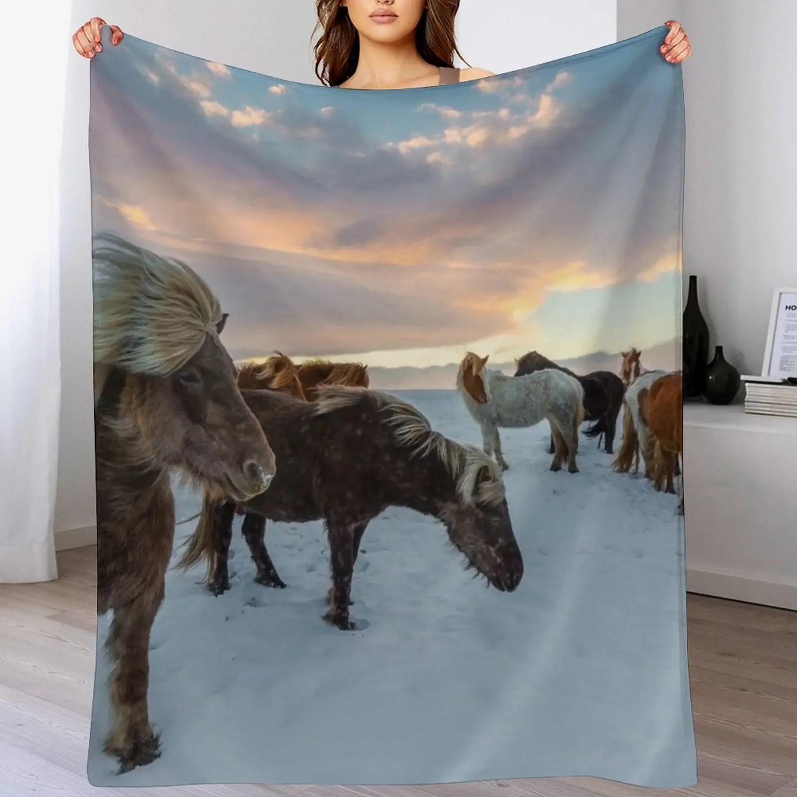 

Iceland Horses Throw Blanket Soft Furry Soft Plaid anime Blankets