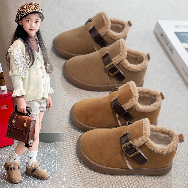 

Детская повседневная обувь, замшевые теплые детские туфли на плоской подошве в стиле ретро, классические зимние мокасины с круглым носком, новинка 2025 года, мягкие нескользящие мокасины для мальчиков и девочек