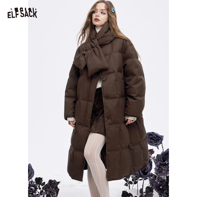 

ELFSACK 2025 Winter New Arrivals Preppy Minimalist Casual Knit Scarf Solid Long Down Jacket For Women