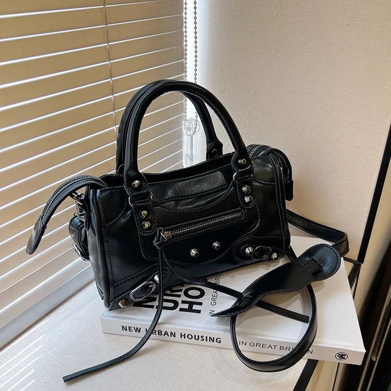 Fashion Rivets Large Capacity Pillow Bag Bowling Motorcycle Handbag Single Shoulder Crossbody Casual Women's Bag