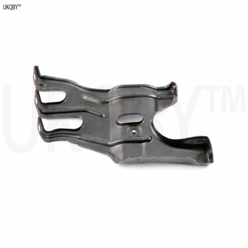 

Me rc ed es Be nz C 200 CDI [203.061] 2000-2005 PillarA2036200985 A2036200885