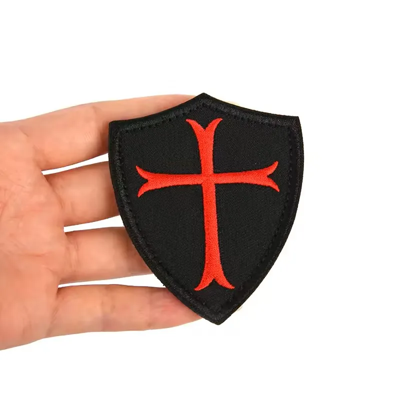 جديد! الصليبية الصليب بقع المعنويات فارس المطرزة السحابة درع هوك وحلقة شارات #6