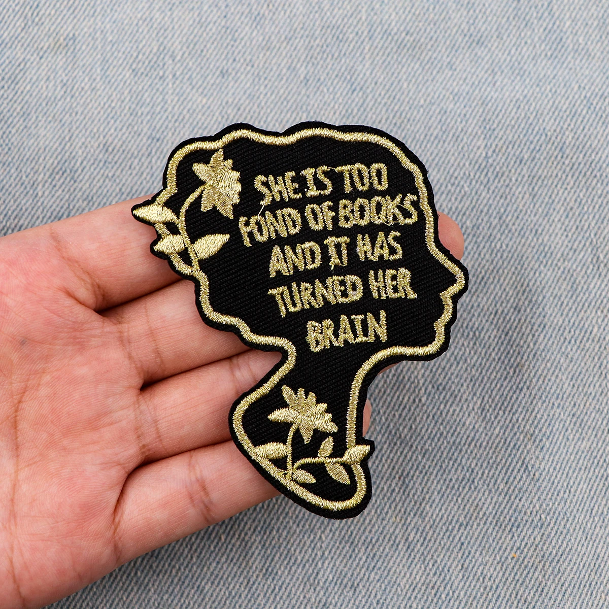 Рисунок 3 - Наклейки с кошками и книгами