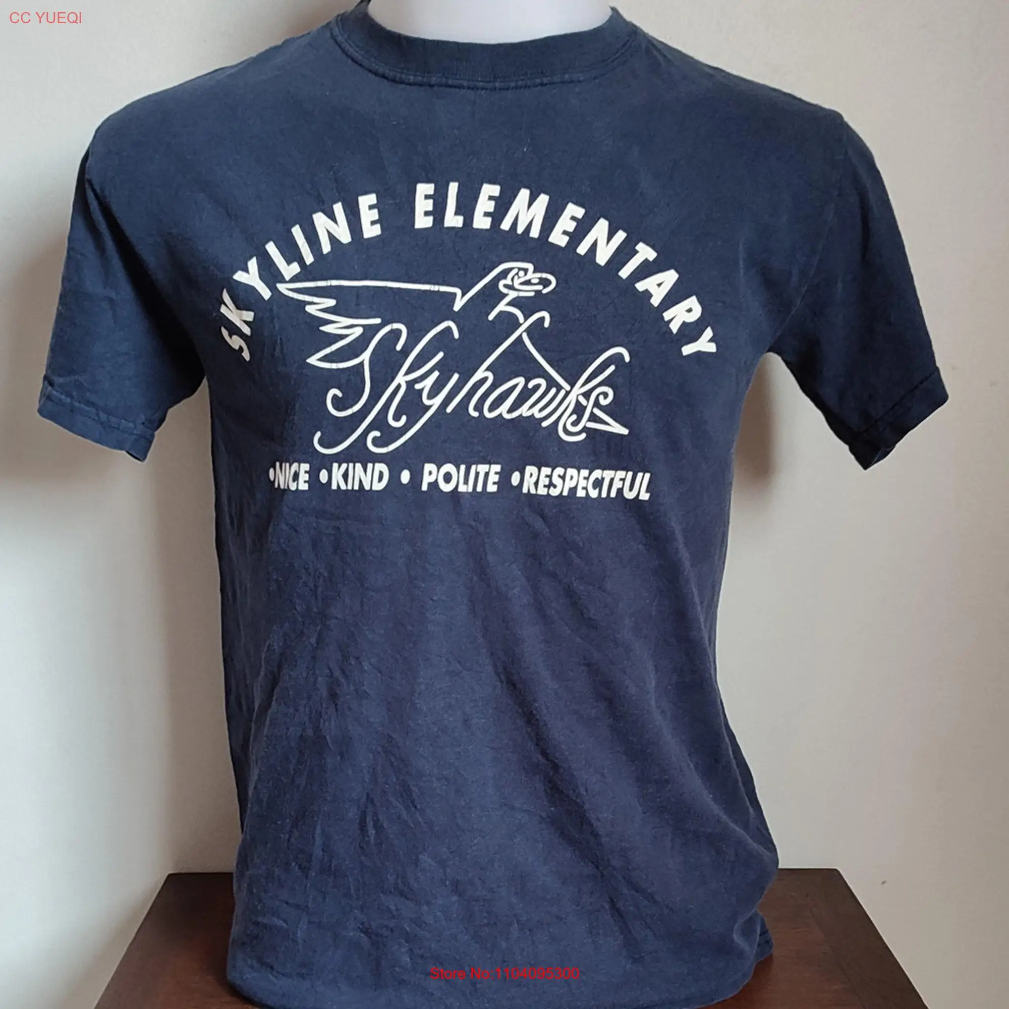 Skyline Elementary School T Shirt Size Small Dark Blue Used Condition 136 long or short sleeves