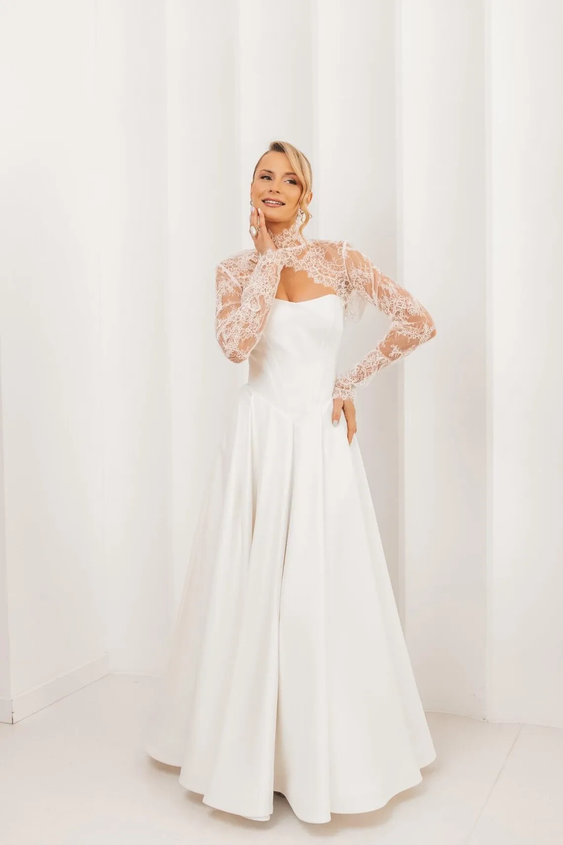 Customized Lace Wedding Boleros Full Sleeves High Neck Bride Shrug Women Special Occasion Bridal Jacket image 3