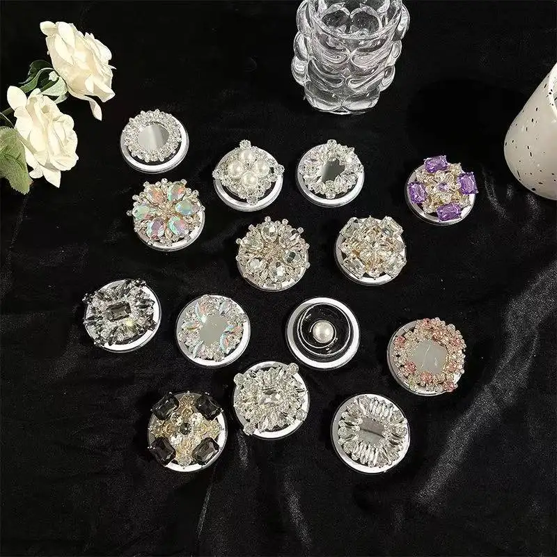 INS Leuke en charmante diamantset Magnetische standaard Telefoongreep Tok Grip Tok-standaard gebruikt voor Magsafe-accessoires