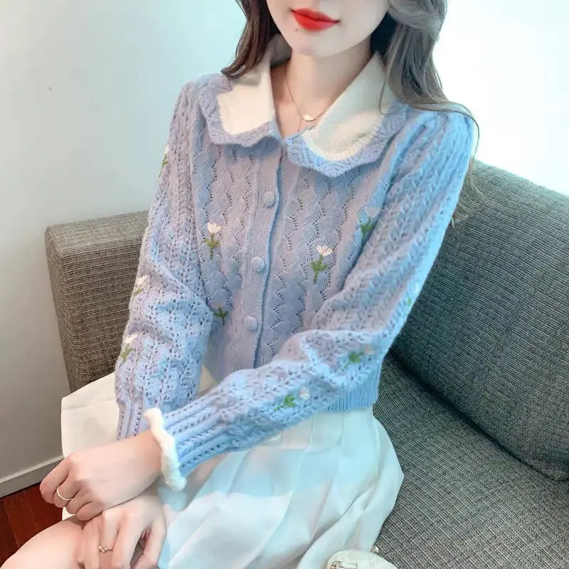 Retro Hooked Doll Collar Knitted Cardigan Women's Autumn Winter New Sweater Jacket Short Long-sleeved Top