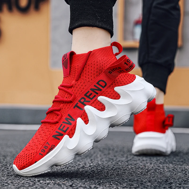 Soft sole Octopus coconut 2024 new fashion all-match flying fabric breathable sports daddy shoes big size socks shoes for men