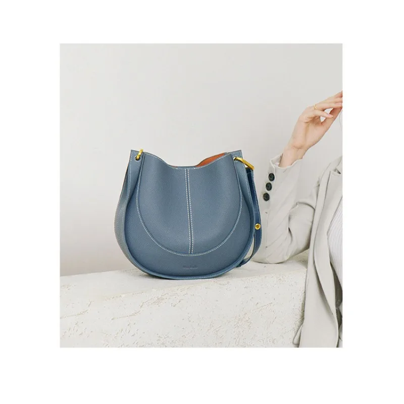 

New 2025 Top-Grain Leather Crossbody Bag, Niche Luxury Women's Shoulder Bag Saddle Bag Design, Genuine Leather Handbag.