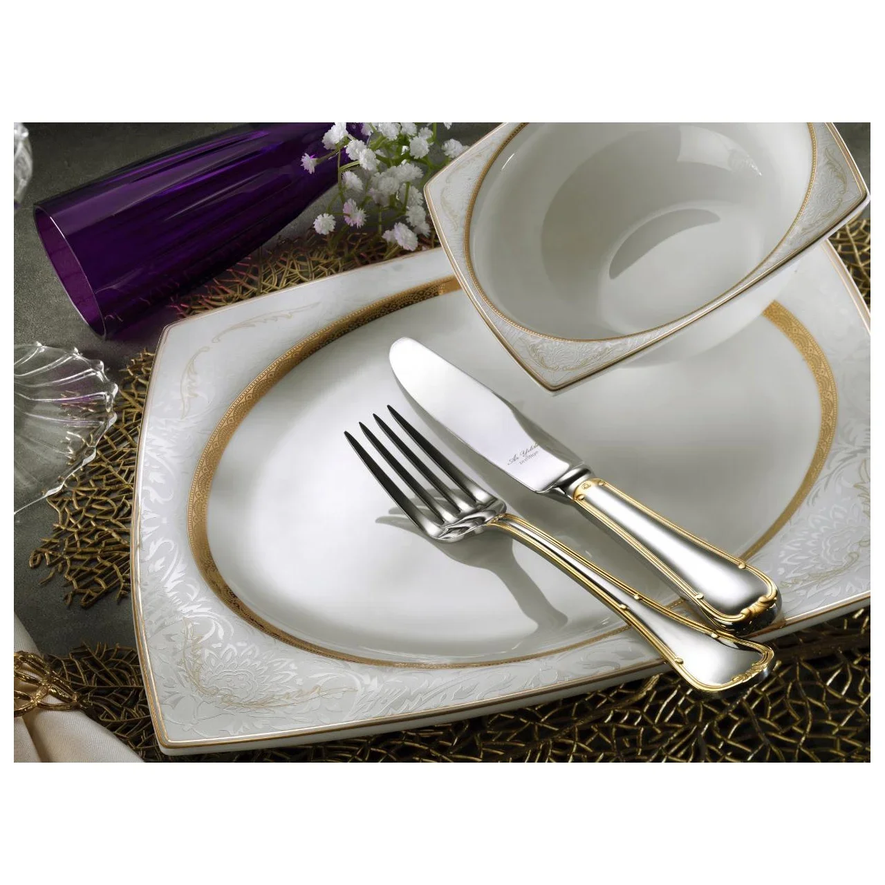 60pcs Turkey Royal Tableware Gold Design Fine Porcelain Dinner Set Fine Bone China Set Tableware