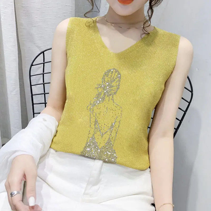 2022 Summer Hot Rhinestone Sleeveless Vest Women's Spring New Style V-neck Loose All-match Sling Knitted Top Girl T-shirt Green