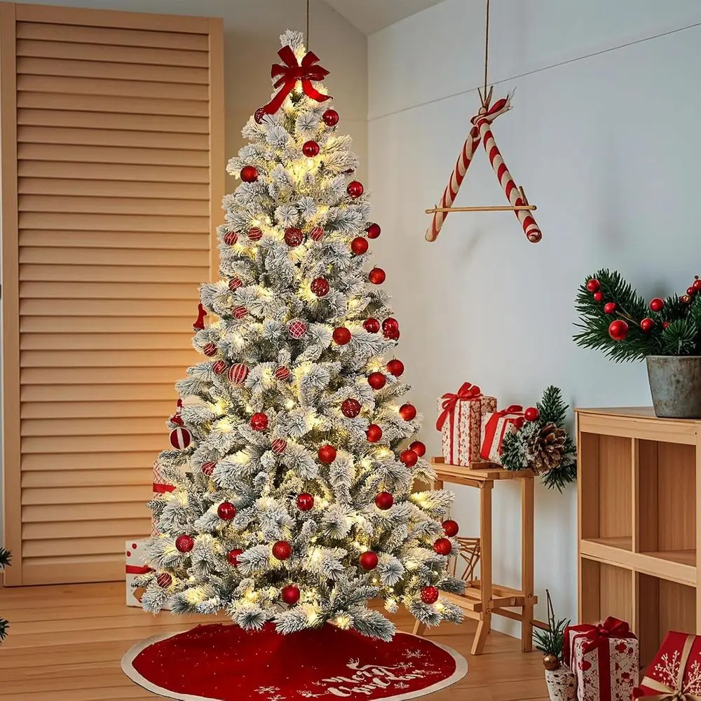 شجرة عيد الميلاد المتدفقة بالثلج بطول 6 أقدام مع 350 مصباح LED، و752 نصائح فرعية، وحامل معدني لسهولة التجميع للديكور الداخلي