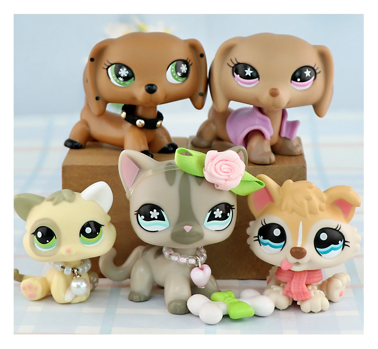 Rare Shop Pet 5pcs Toys and Accessories lot,Baby Cat and Dachshund Dog Cat Husky Puppy Dog Collectible Figure Toys for Girls