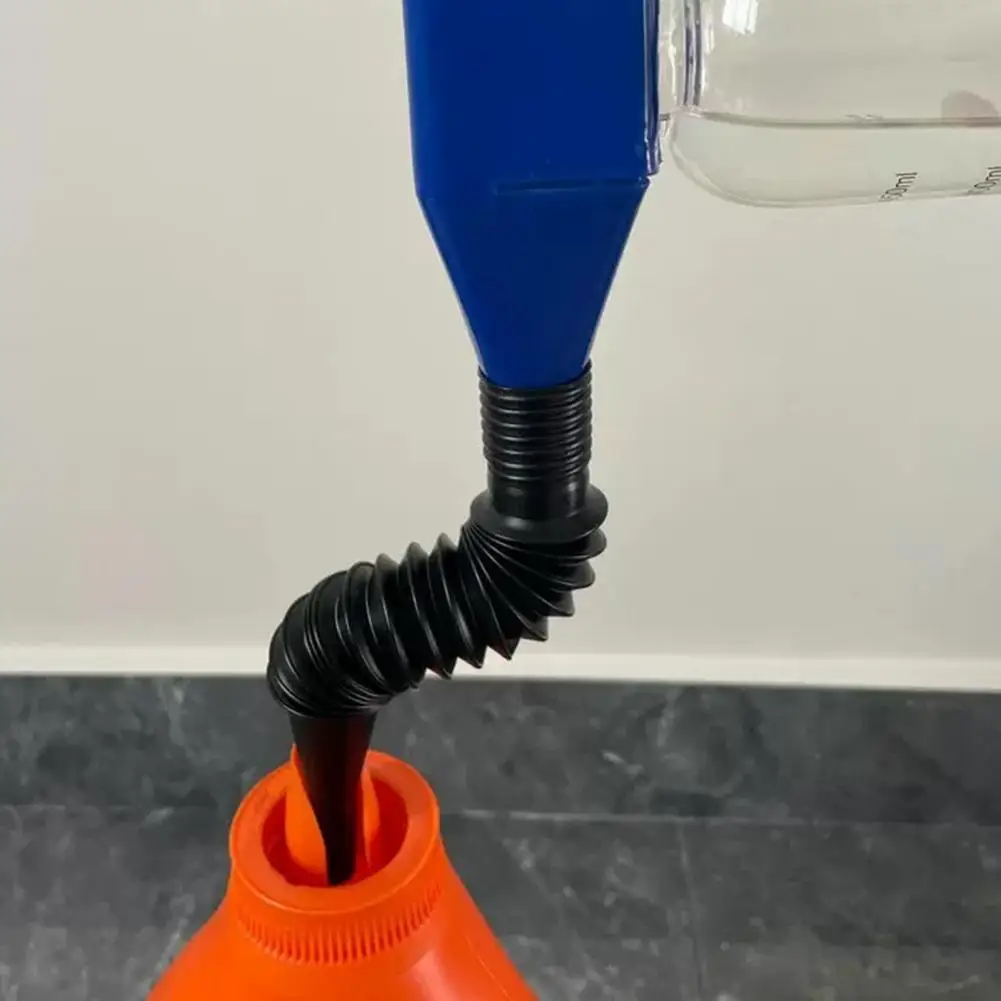 Car Fuel Funnel Multi-purpose Funnel 2pcs Retractable Auto Fuel Funnels Foldable Engine Oil Refueling Tools Thickened Emergency