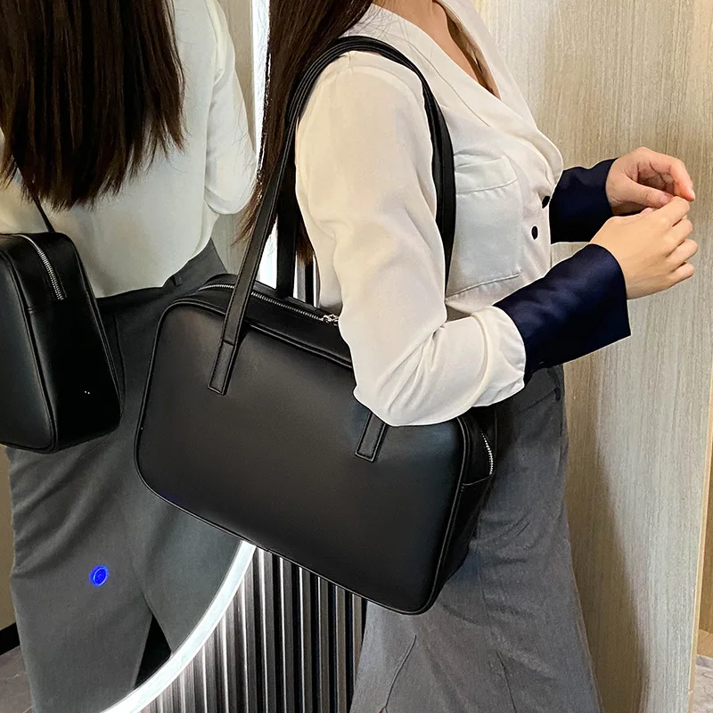 Korean retro soft leather solid color zipper large capacity shoulder bag commuting briefcase leisure college style women's bag