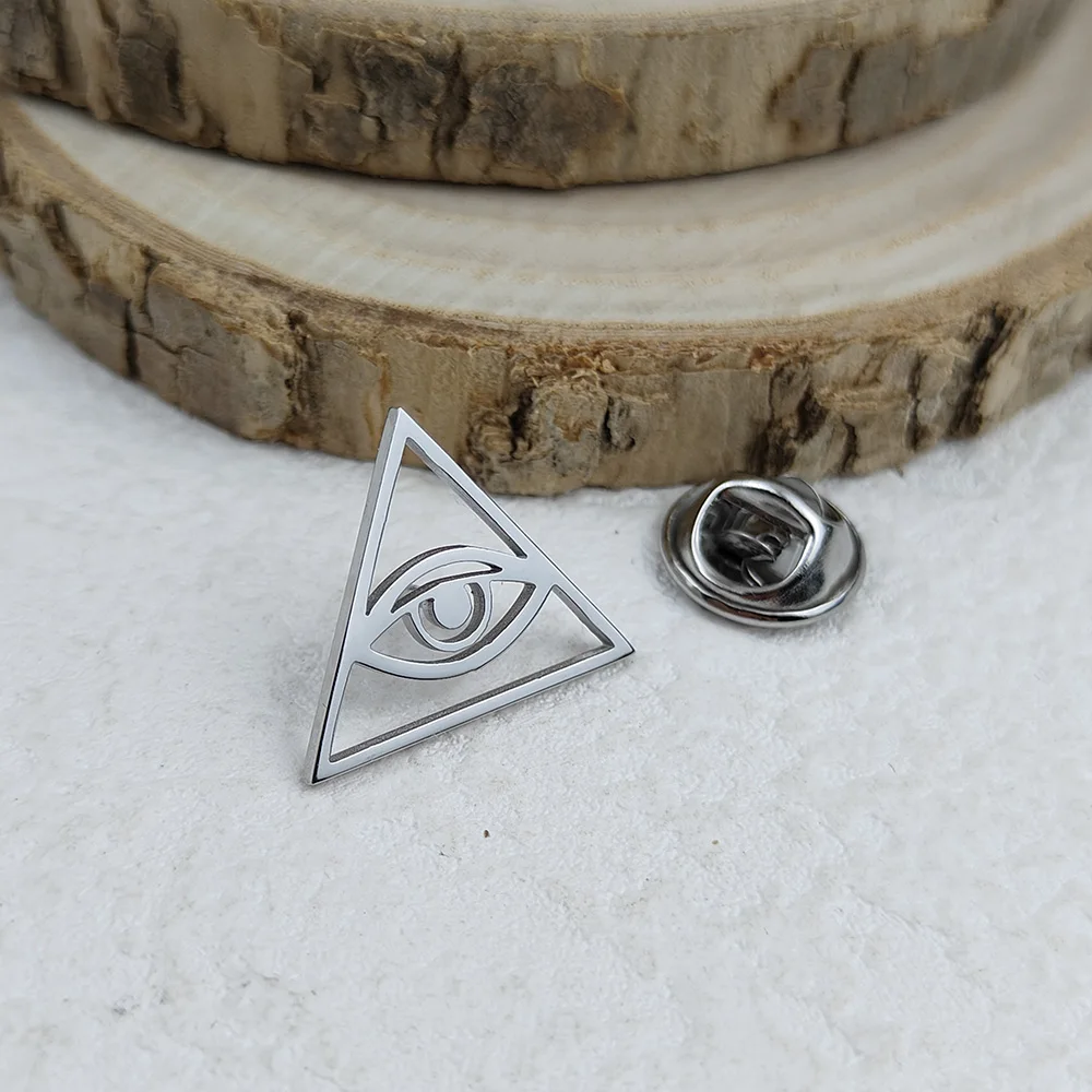 Alfileres de Ojo triangular de acero inoxidable, broche de ojo, pirámide egipcia Santa, amuleto de insignia de bolso, joyería para hombres y mujeres