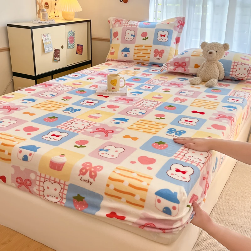 

2025 New High-weight Thickened Warm Milk Fleece Bed Hat Autumn Winter Cartoon Skin-friendly Mattress Cover with A Stretchable